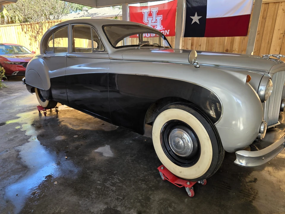 1957 Jaguar Mark VII & VIII & IX - Image 13 of 31