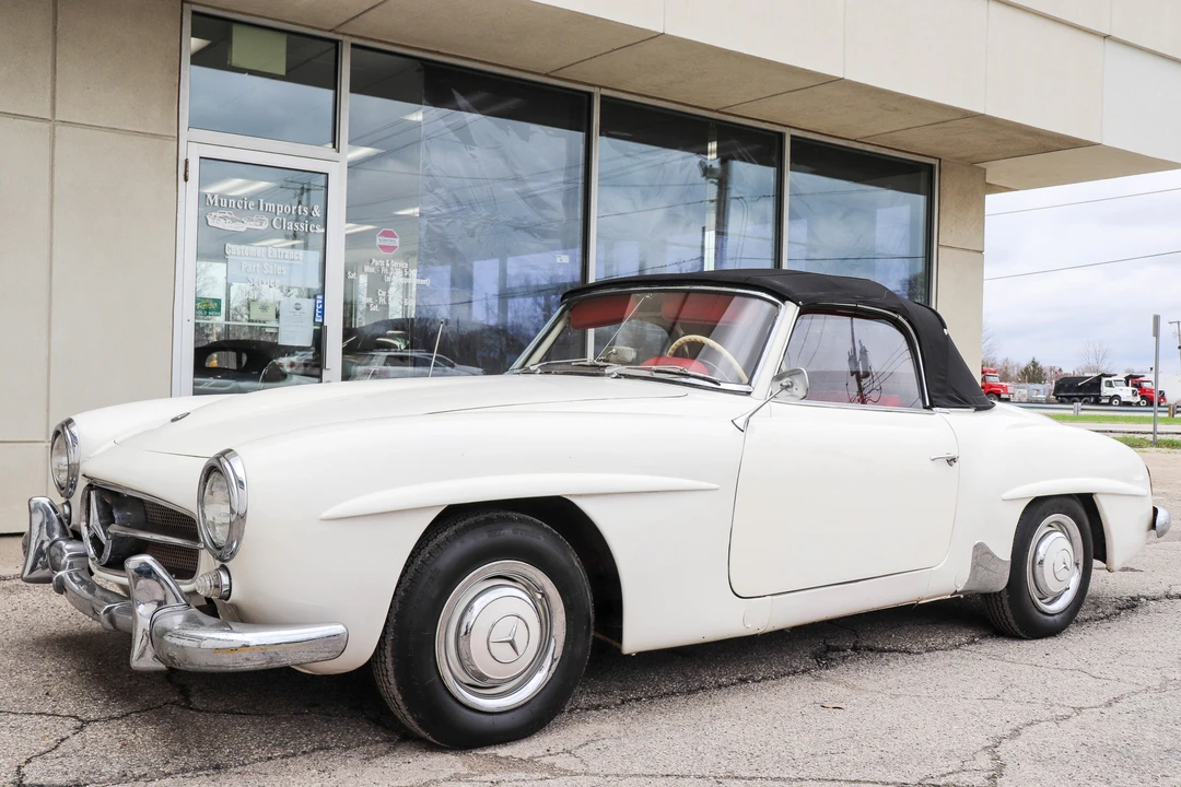 1961 Mercedes-Benz 190 SL - Image 2 of 31