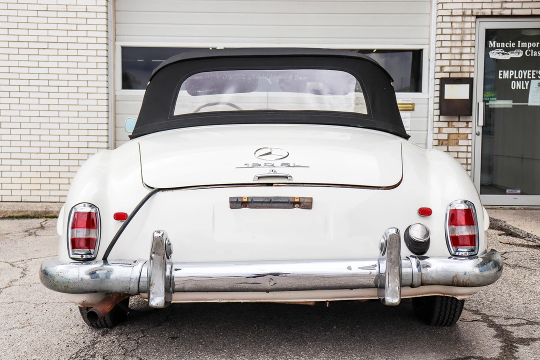 1961 Mercedes-Benz 190 SL - Image 12 of 31