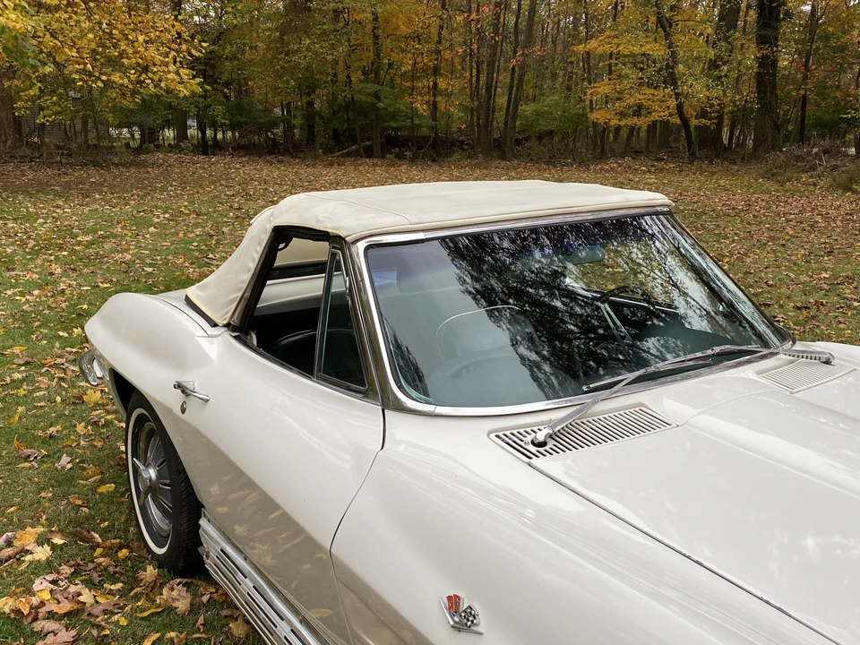 1964 Chevrolet Corvette C2 - Image 19 of 31