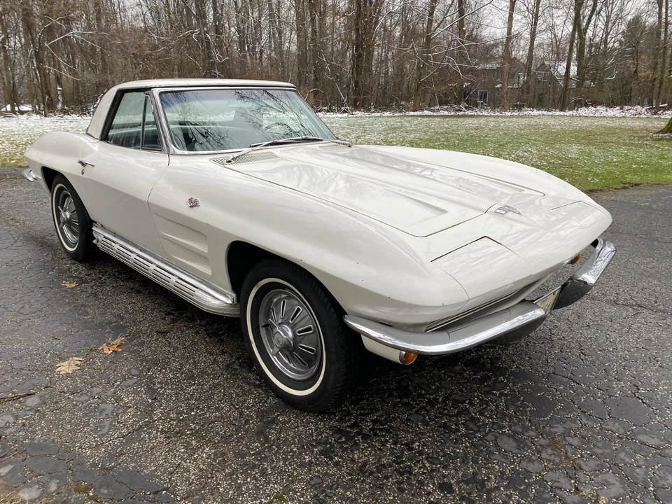 1964 Chevrolet Corvette C2 - Image 13 of 31