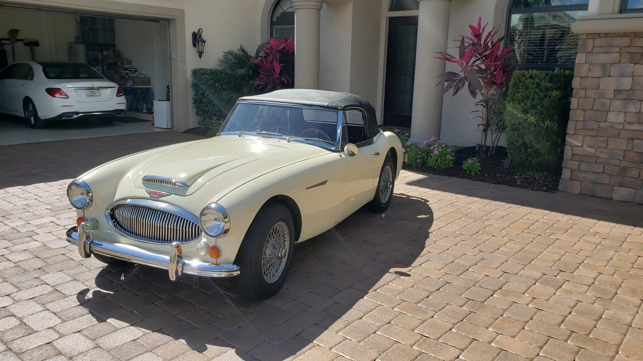 1967 Austin-Healey 3000 Mark III - Image 5 of 31