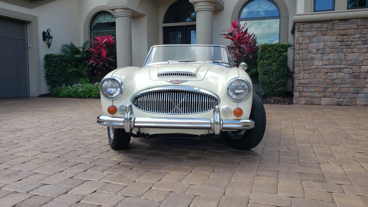 1967 Austin-Healey 3000 Mark III - Image 2 of 31
