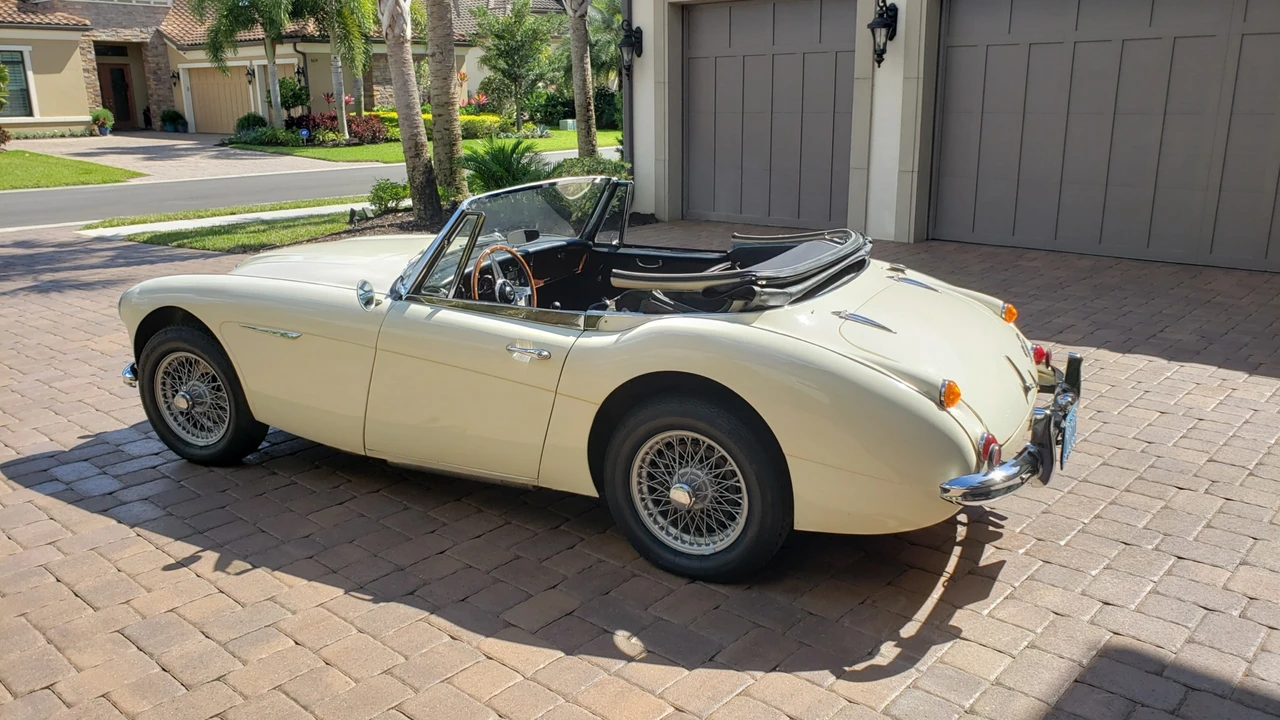 1967 Austin-Healey 3000 Mark III - Image 6 of 31