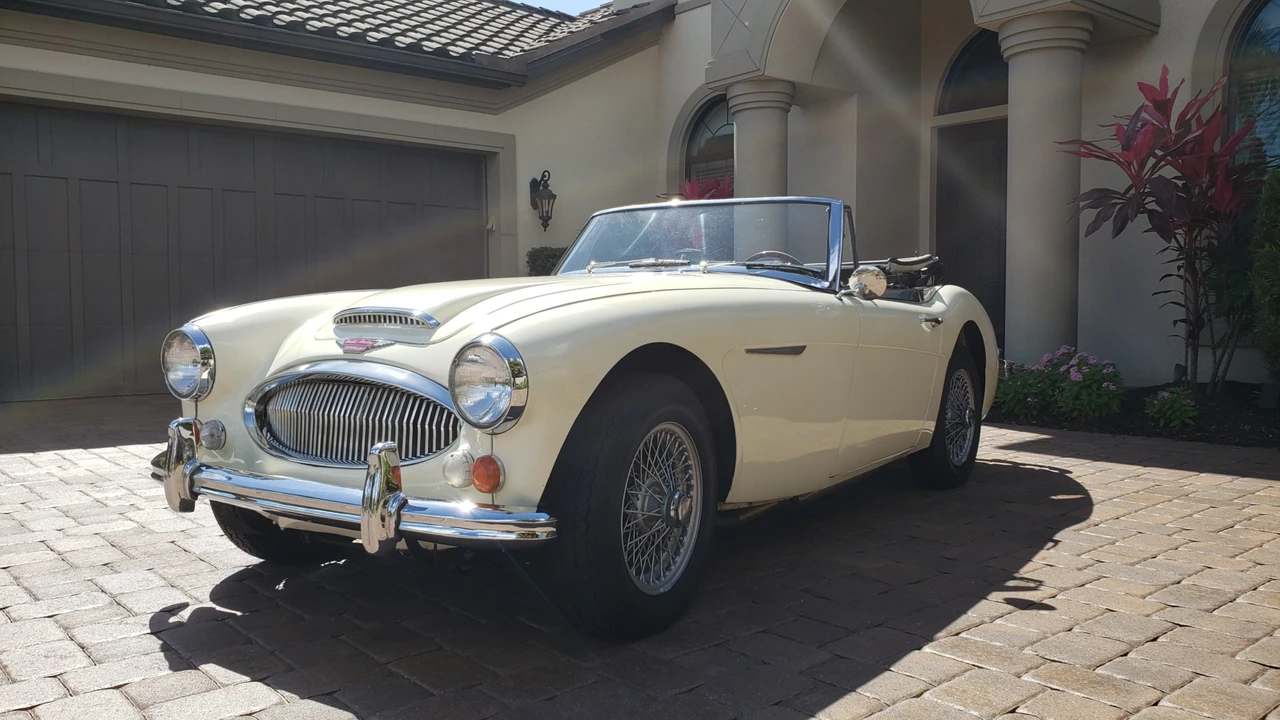 1967 Austin-Healey 3000 Mark III - Image 3 of 31