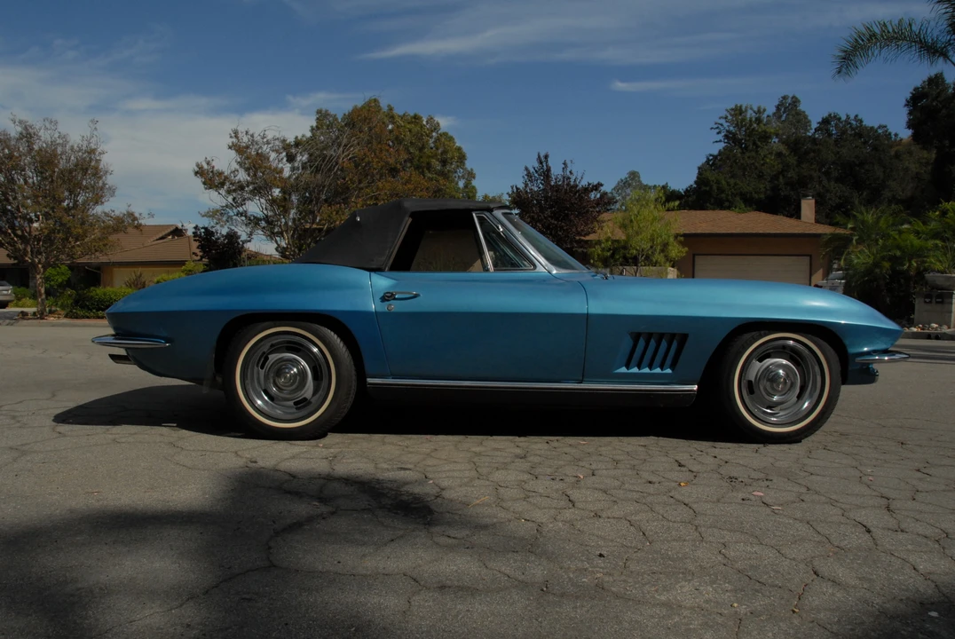 1967 Chevrolet Corvette C2 - Image 11 of 31