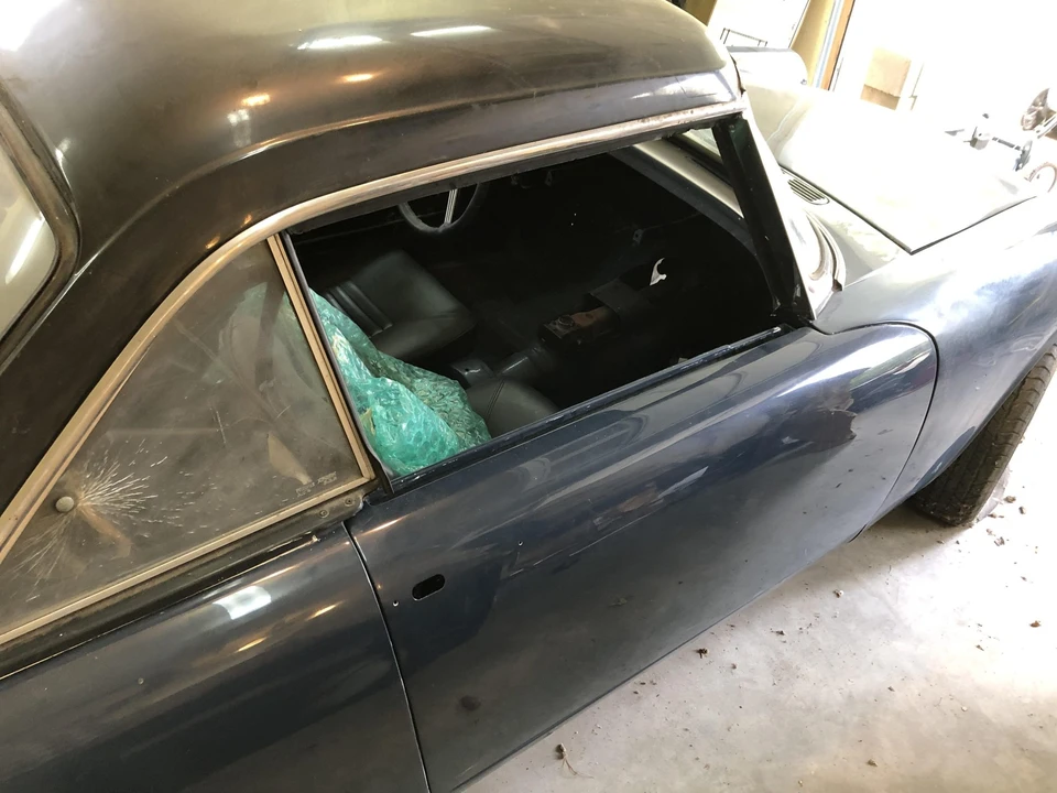 1967 Sunbeam Alpine Series V - Image 21 of 31