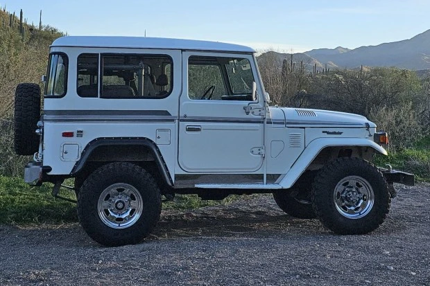 1983 Toyota J40 Land Cruiser - Image 3 of 7