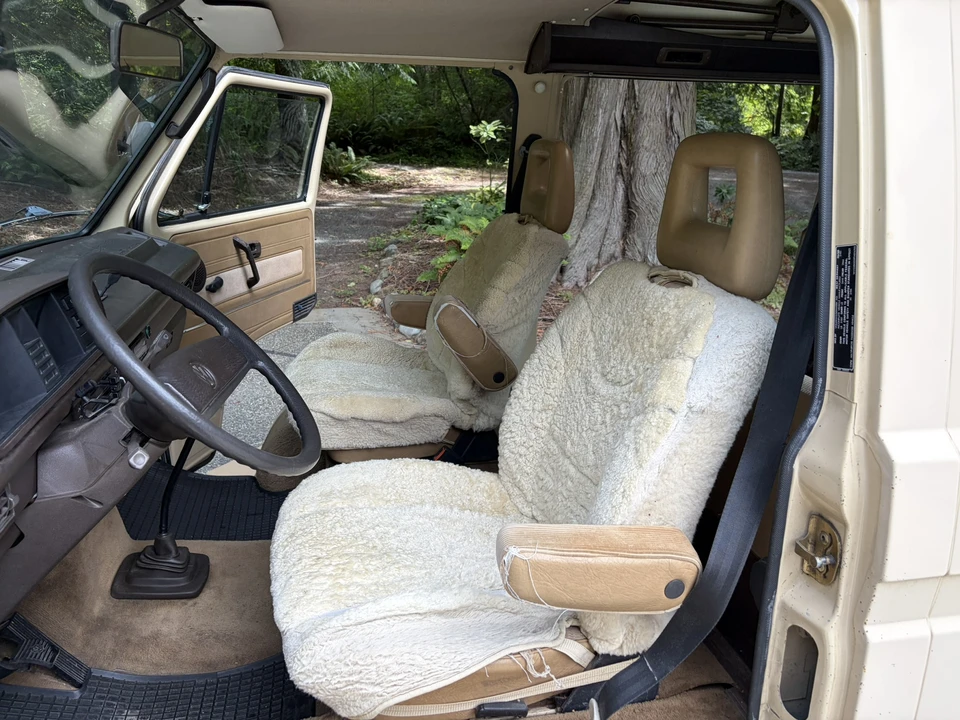 1985 Volkswagen Vanagon - Image 25 of 31