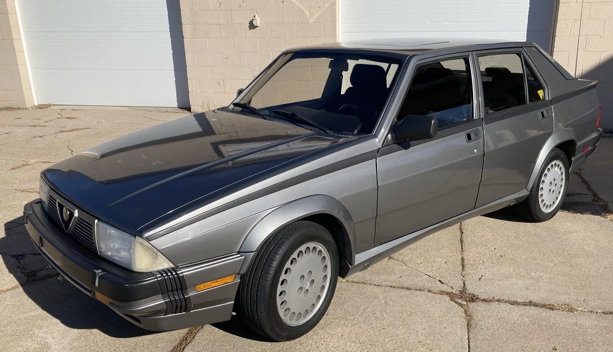 1988 Alfa Romeo 75/Milano - Image 6 of 31
