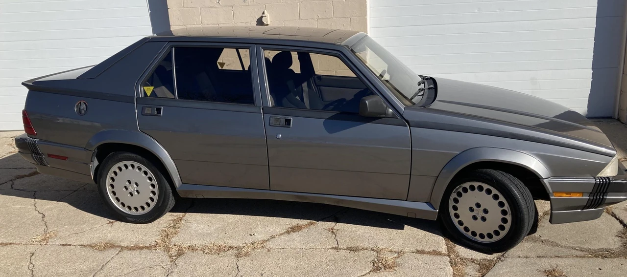1988 Alfa Romeo 75/Milano - Image 15 of 31