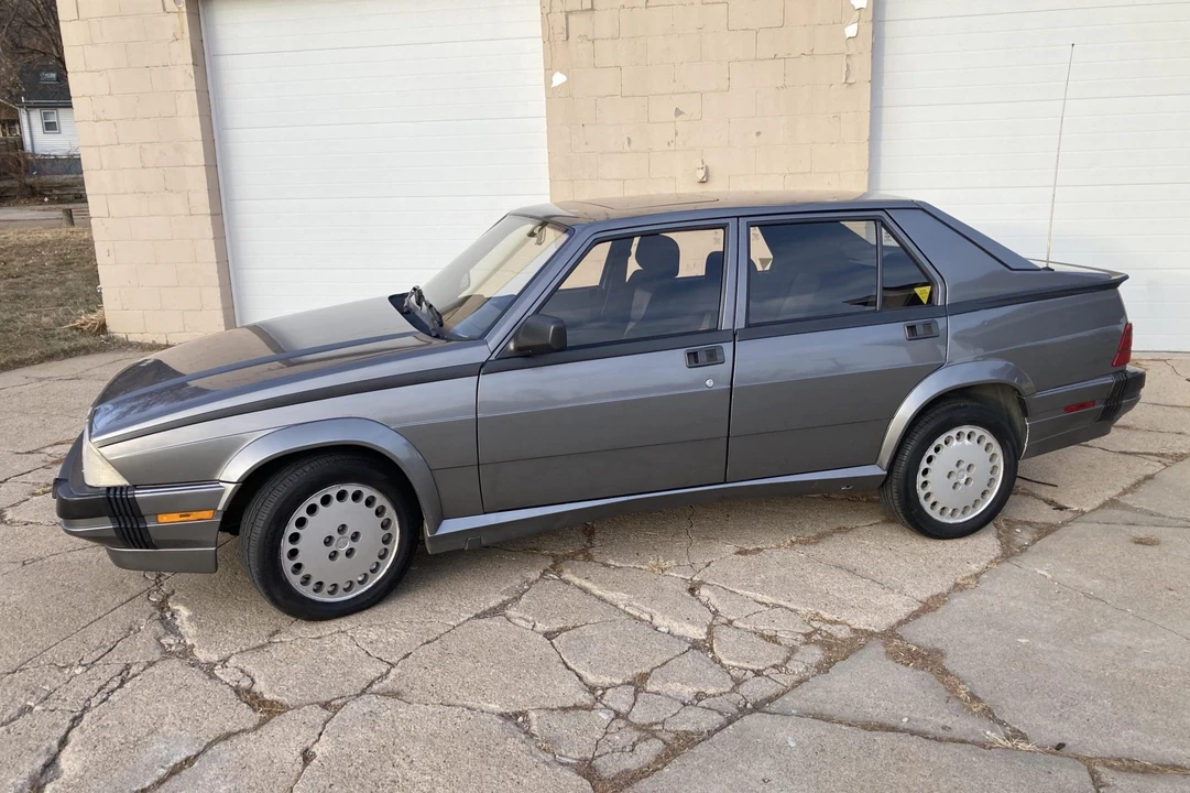 1988 Alfa Romeo 75/Milano - Image 8 of 31