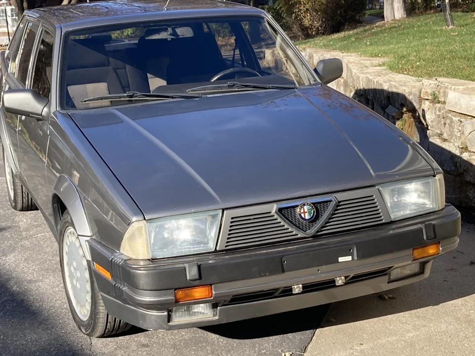 1988 Alfa Romeo 75/Milano - Image 23 of 31