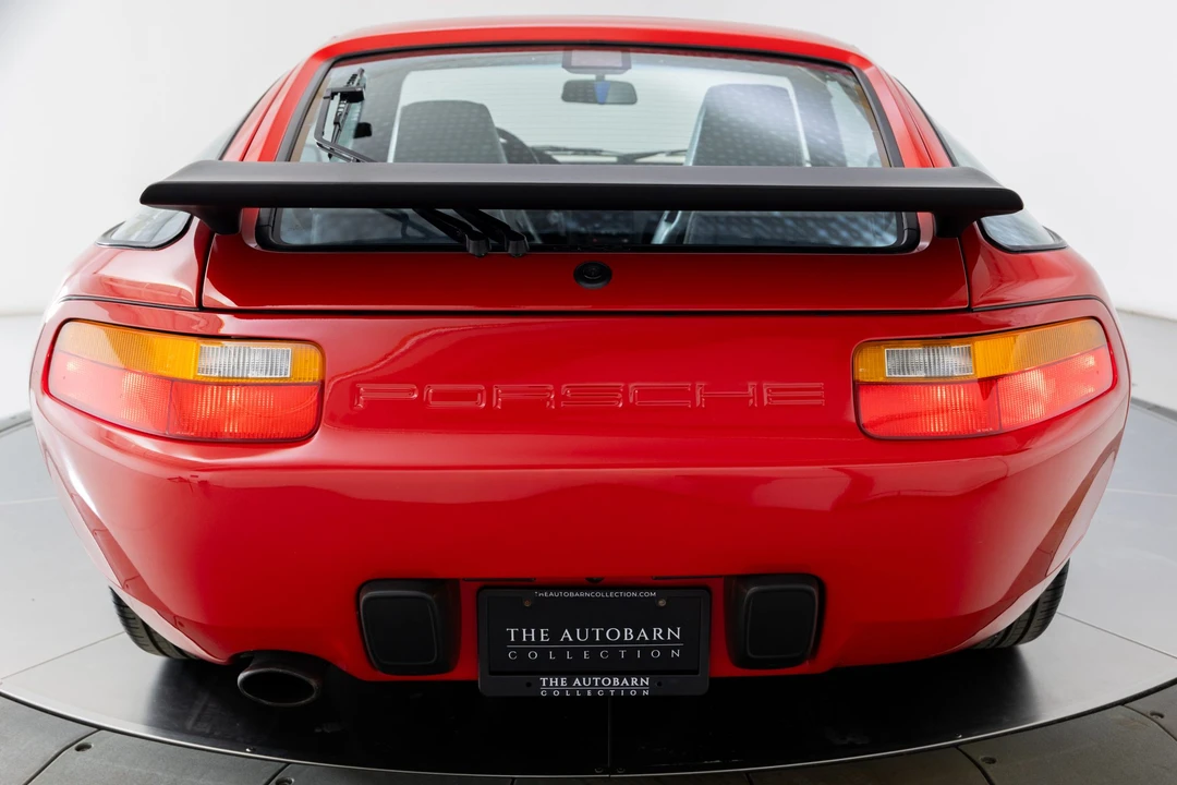 1988 Porsche 928 S4 - Image 12 of 31