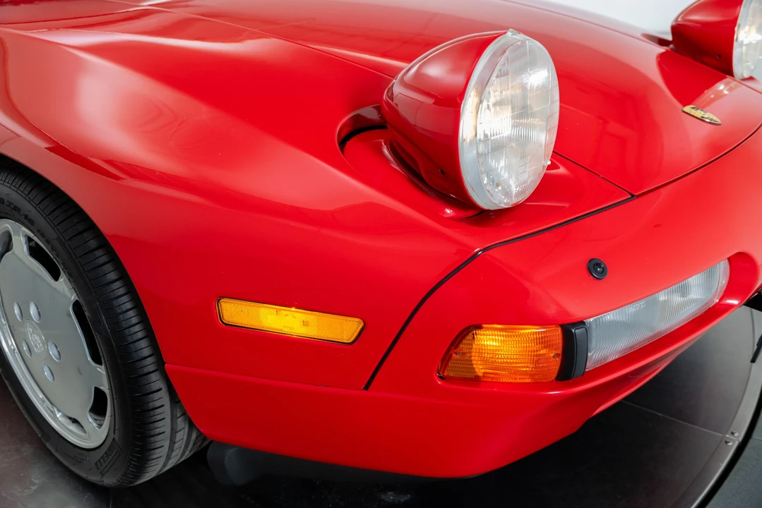 1988 Porsche 928 S4 - Image 14 of 31