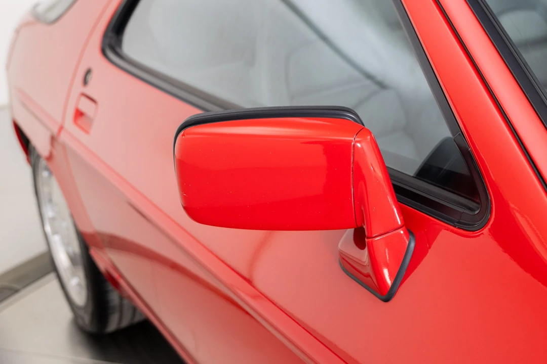 1988 Porsche 928 S4 - Image 17 of 31