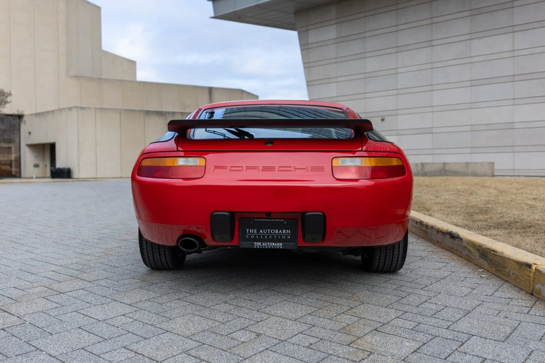 1988 Porsche 928 S4 - Image 7 of 31