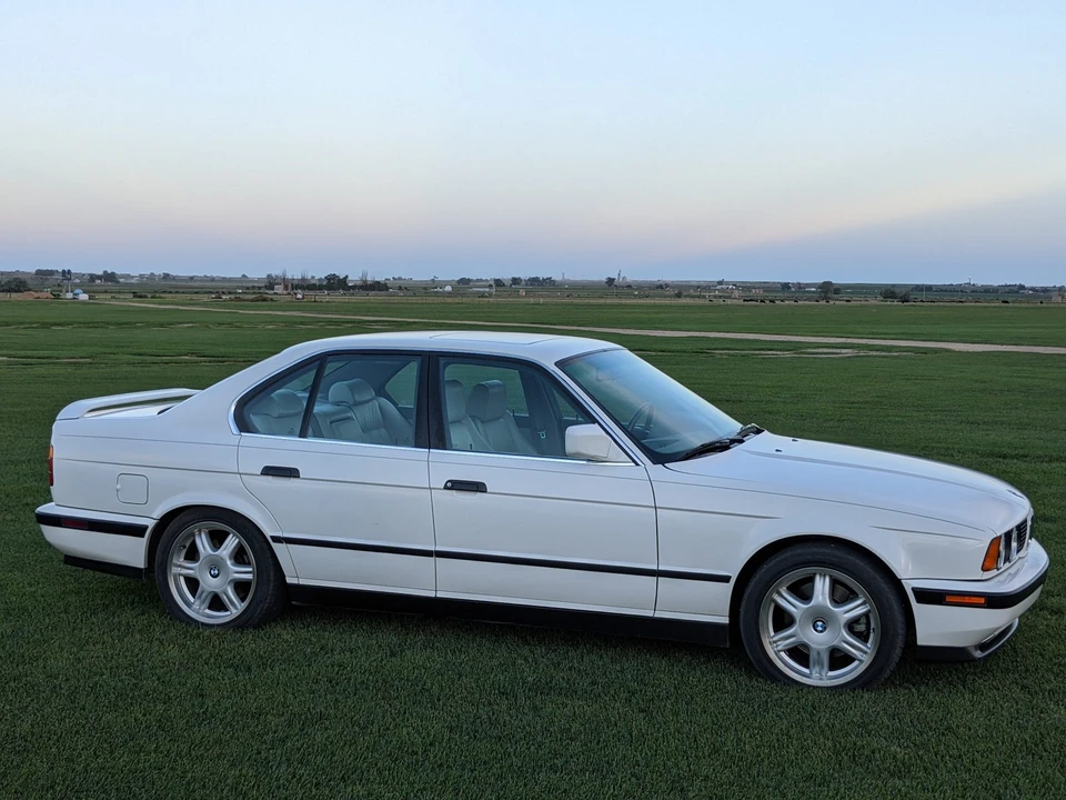 1991 BMW E34 M5 - Image 14 of 31