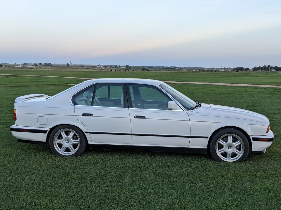 1991 BMW E34 M5 - Image 16 of 31