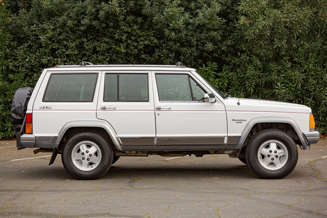 1991 Jeep XJ Cherokee - Image 12 of 31