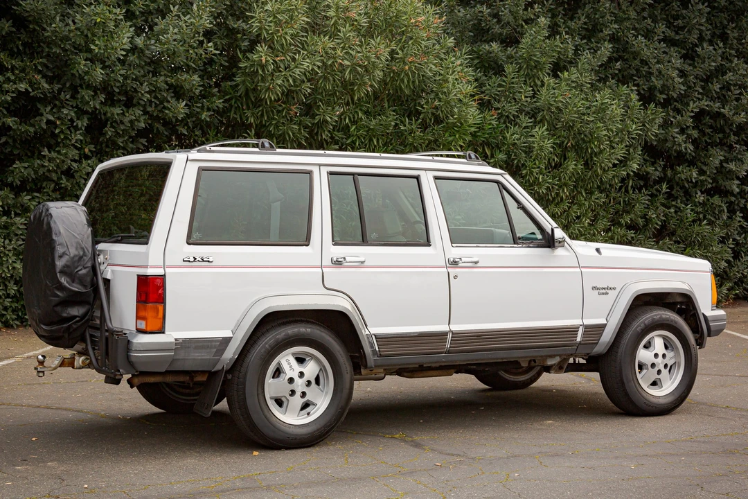 1991 Jeep XJ Cherokee - Image 13 of 31