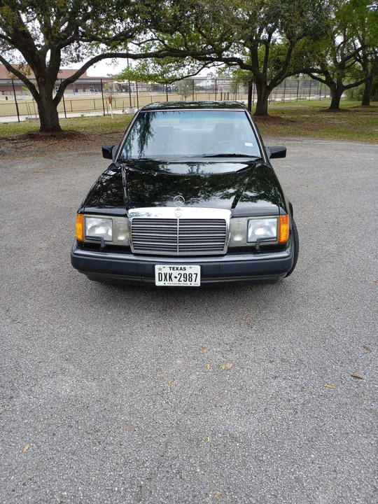 1992 Mercedes-Benz W124 E-Class - Image 6 of 31