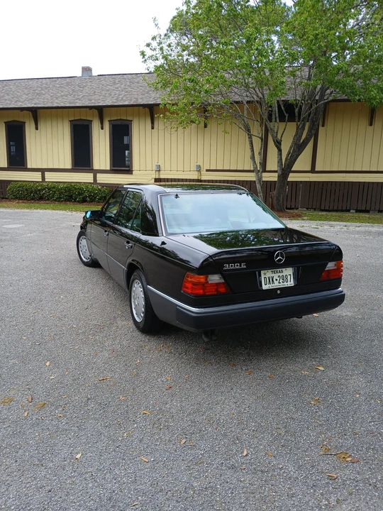 1992 Mercedes-Benz W124 E-Class - Image 15 of 31