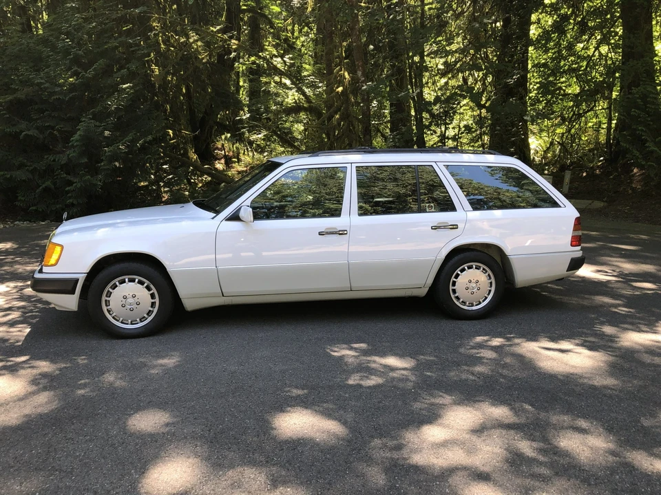 1992 Mercedes-Benz W124 E-Class - Image 4 of 31