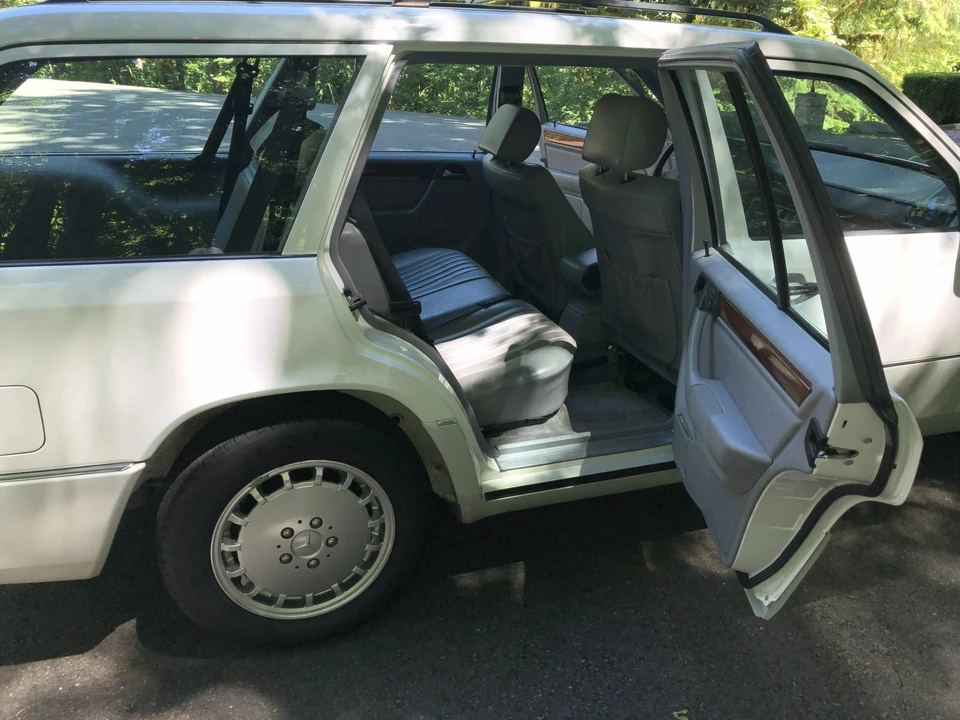 1992 Mercedes-Benz W124 E-Class - Image 23 of 31