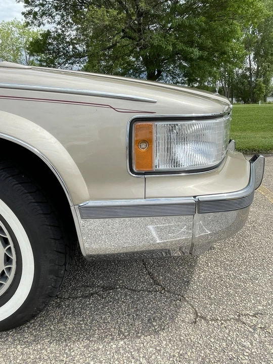 1993 Cadillac Fleetwood - Image 27 of 31
