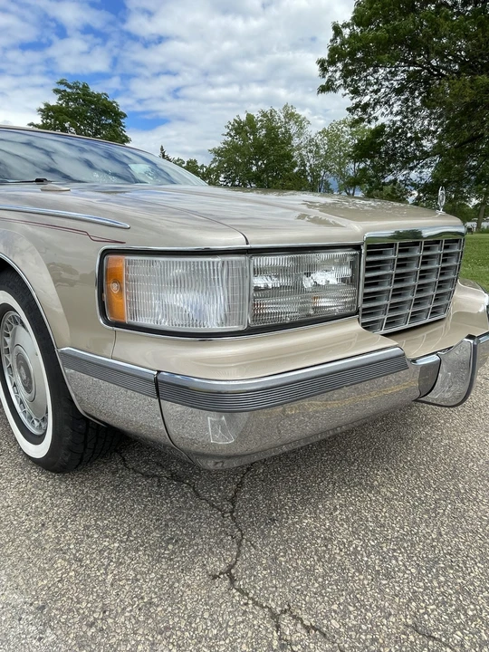 1993 Cadillac Fleetwood - Image 28 of 31