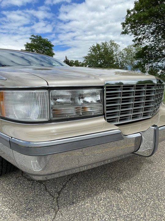 1993 Cadillac Fleetwood - Image 30 of 31