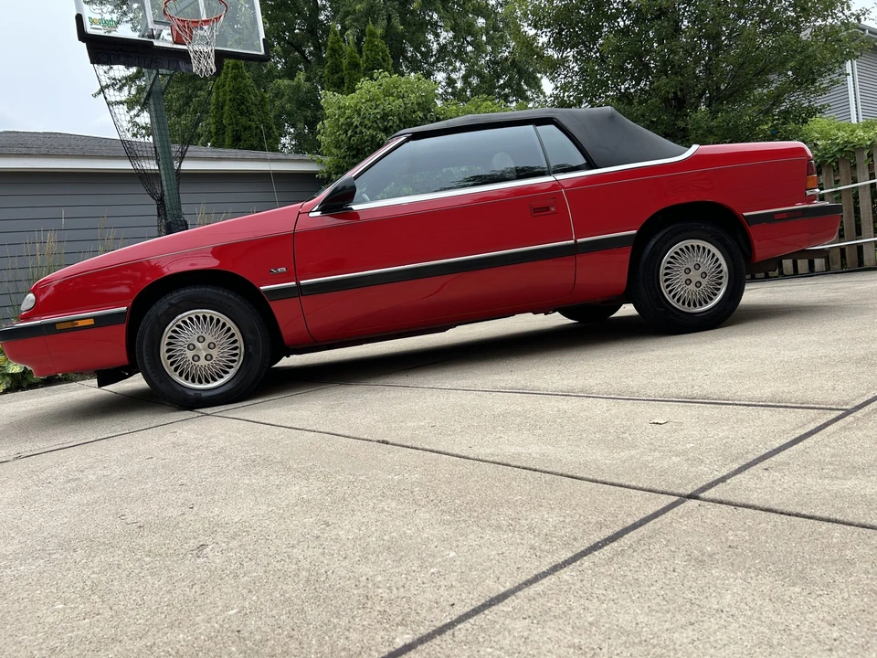1993 Chrysler LeBaron - Image 14 of 31