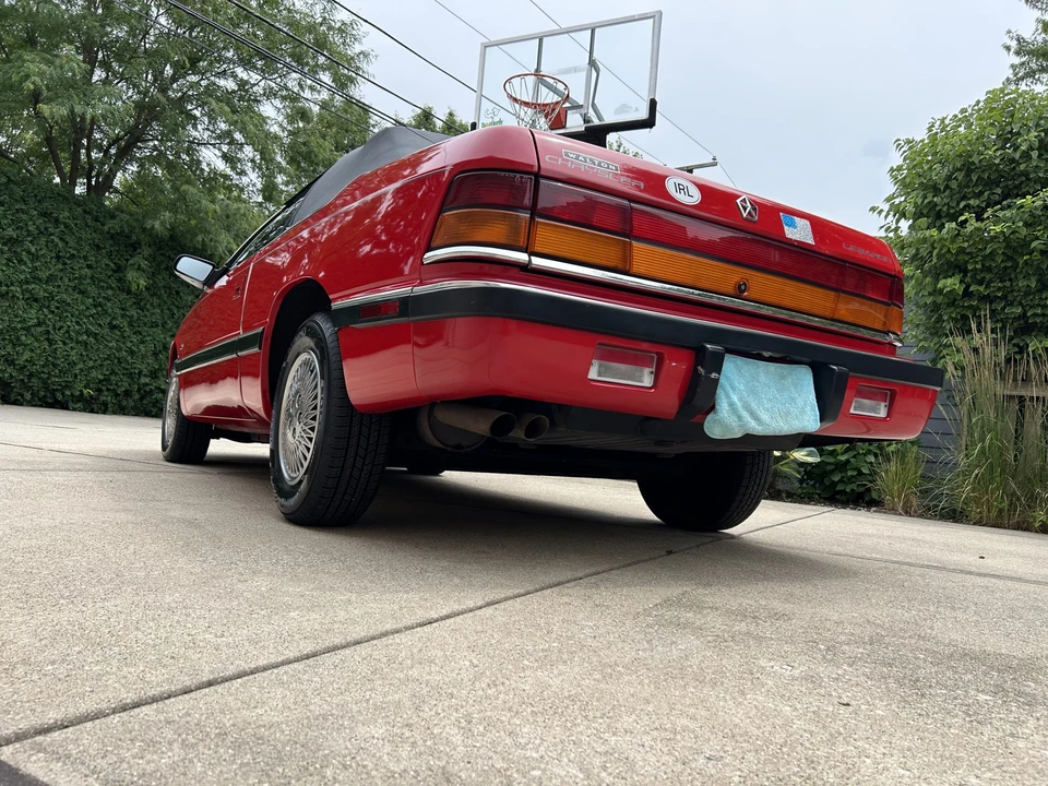 1993 Chrysler LeBaron - Image 18 of 31