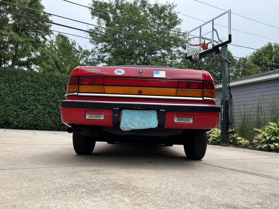 1993 Chrysler LeBaron - Image 21 of 31