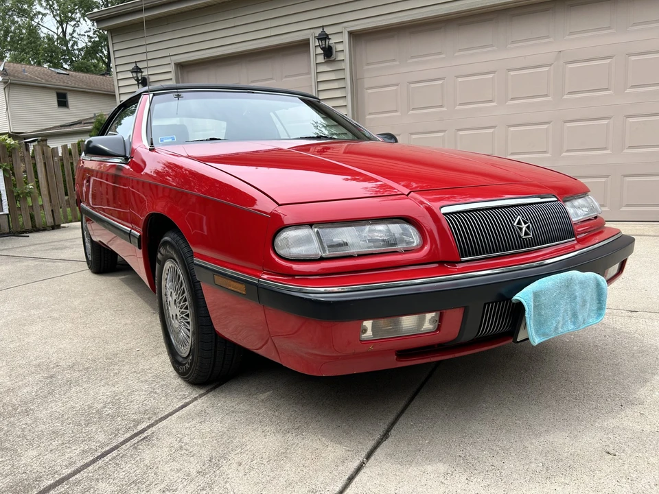 1993 Chrysler LeBaron - Image 2 of 31