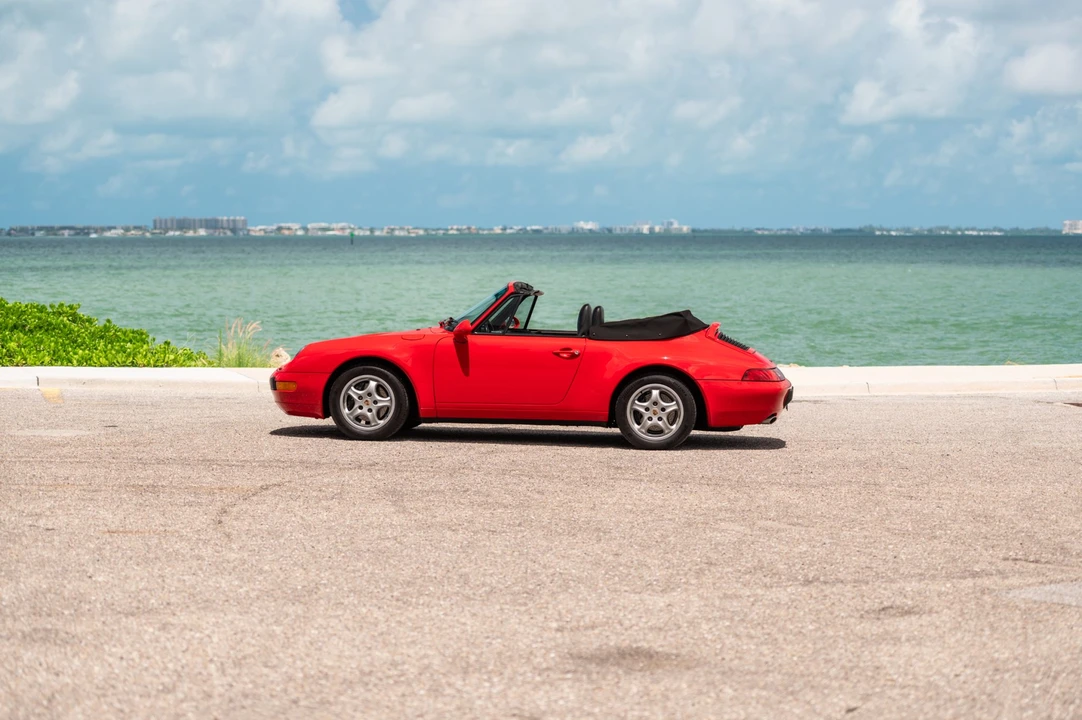 1995 Porsche 993 Carrera - Image 24 of 31