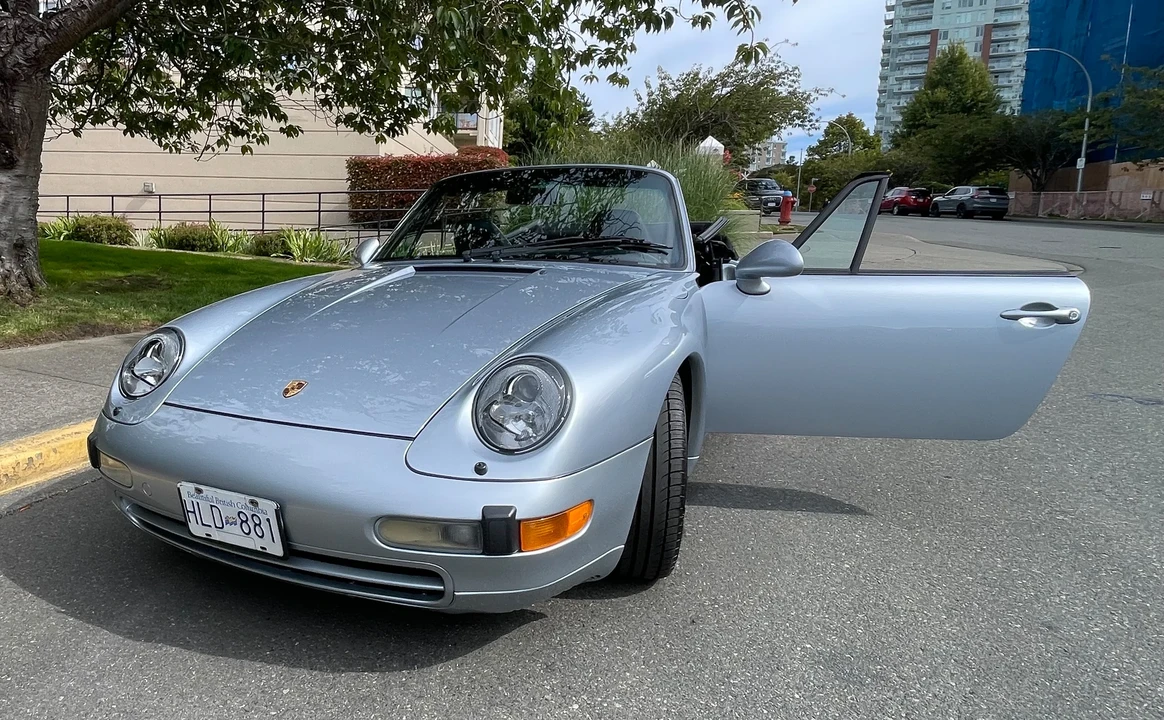 1995 Porsche 993 Carrera 4 - Image 22 of 31