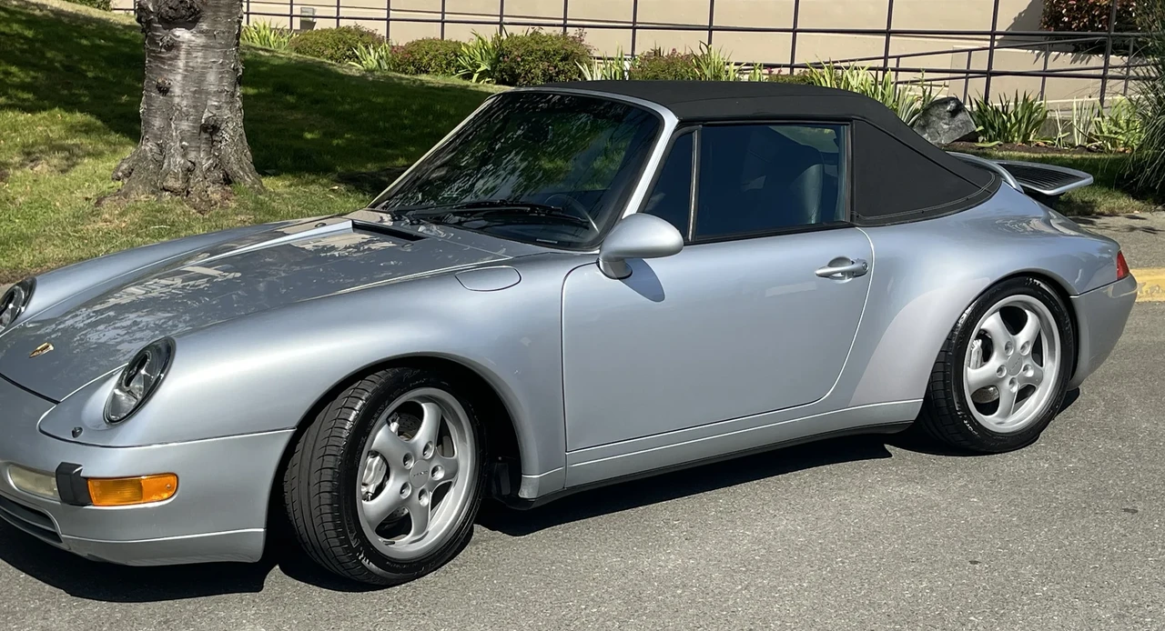 1995 Porsche 993 Carrera 4 - Image 19 of 31