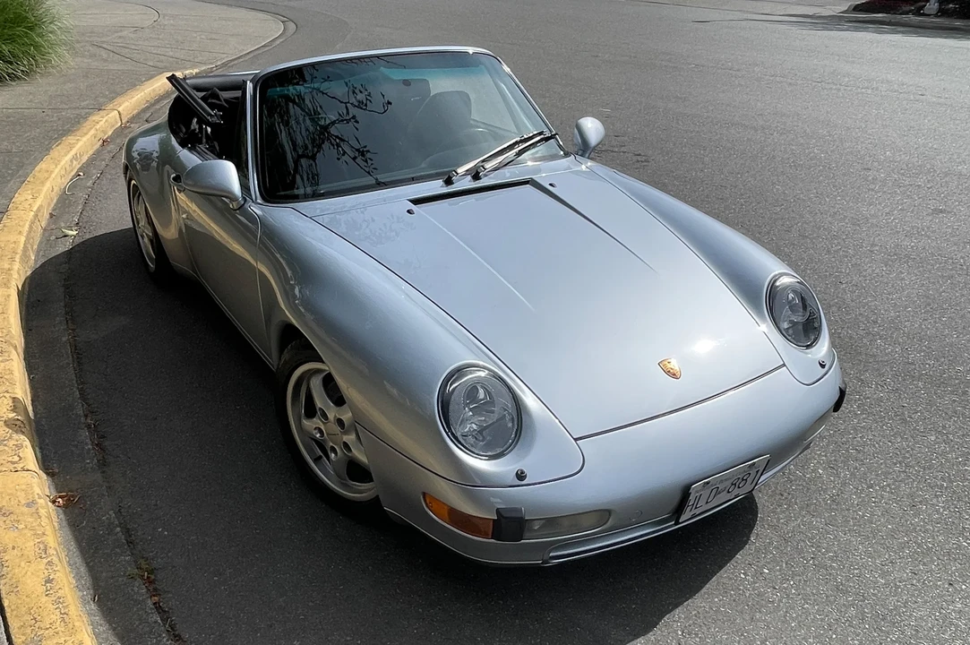 1995 Porsche 993 Carrera 4 - Image 24 of 31