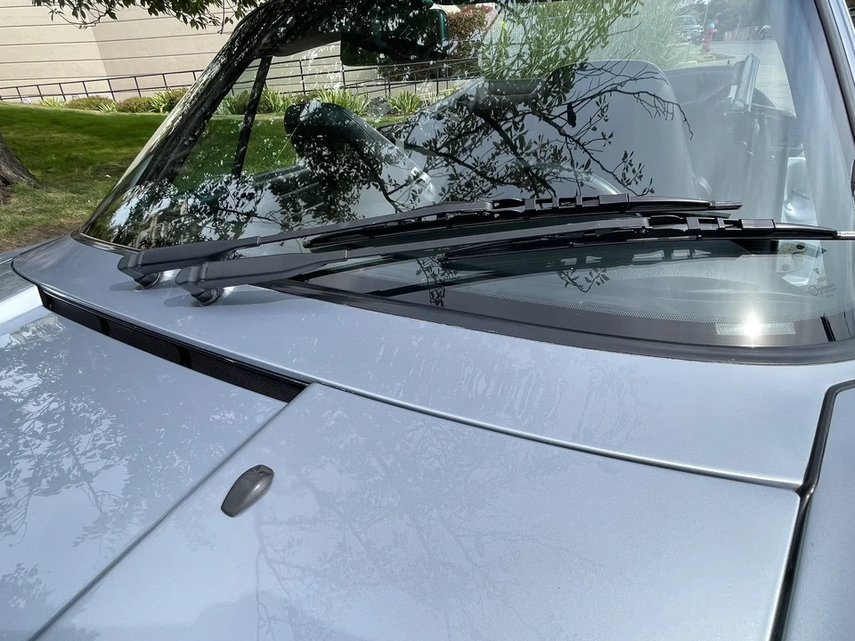 1995 Porsche 993 Carrera 4 - Image 28 of 31