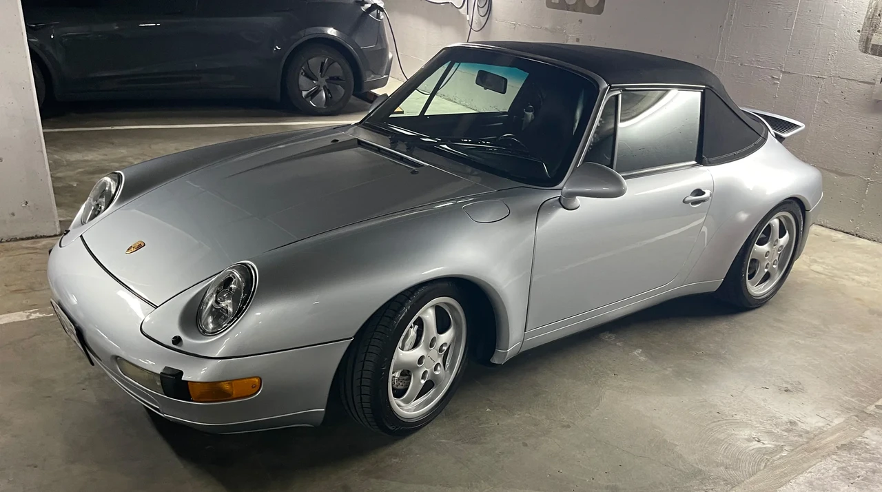 1995 Porsche 993 Carrera 4 - Image 20 of 31