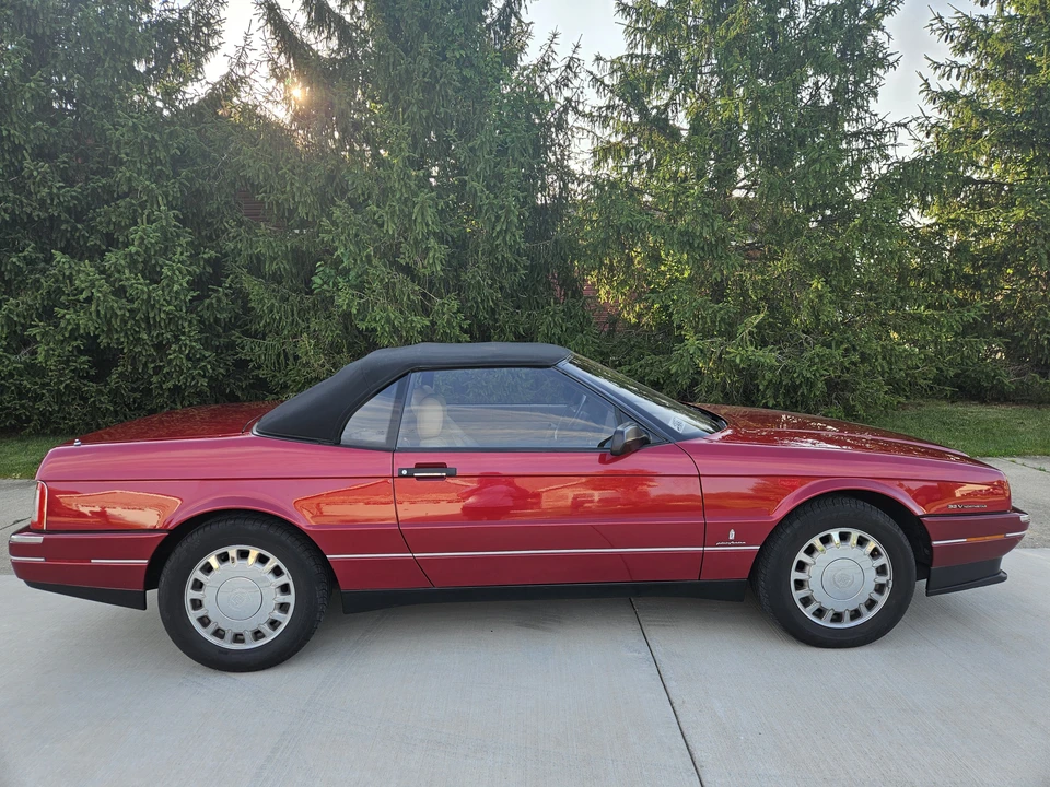 1993 Cadillac Allante - Image 4 of 31