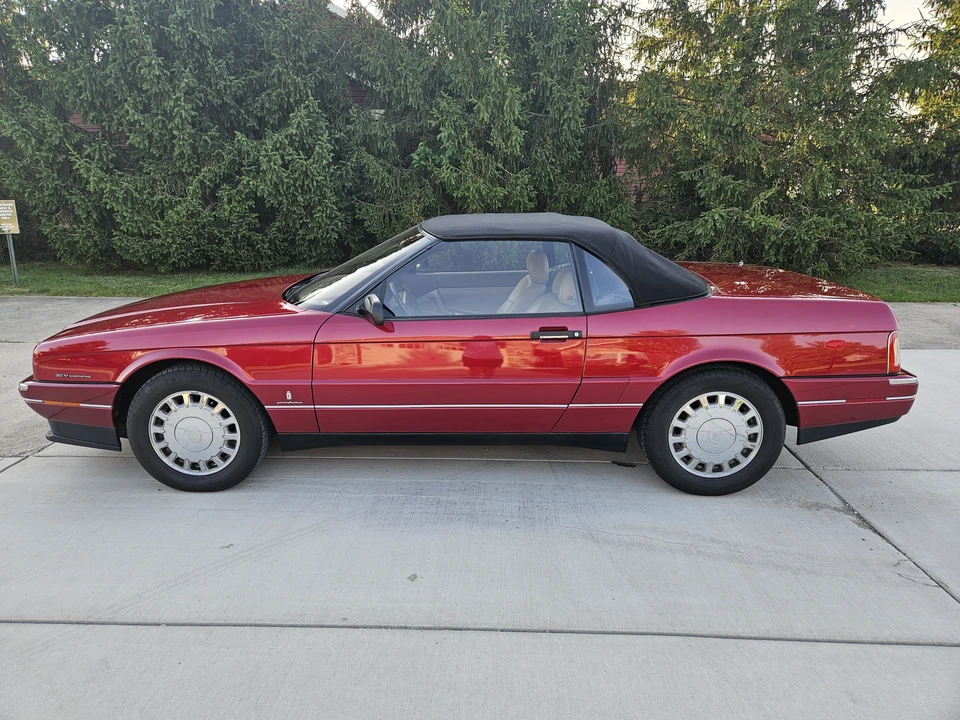 1993 Cadillac Allante - Image 12 of 31