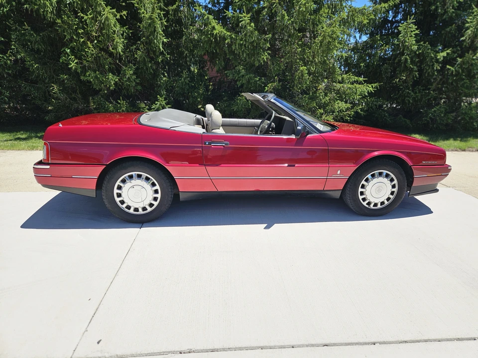 1993 Cadillac Allante - Image 3 of 31