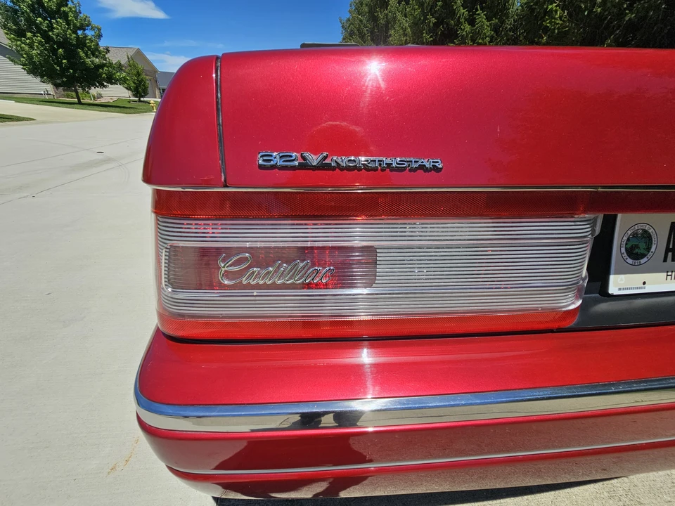 1993 Cadillac Allante - Image 23 of 31