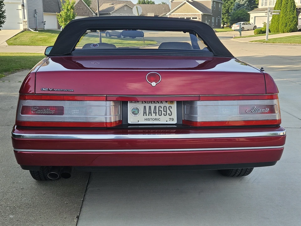 1993 Cadillac Allante - Image 8 of 31