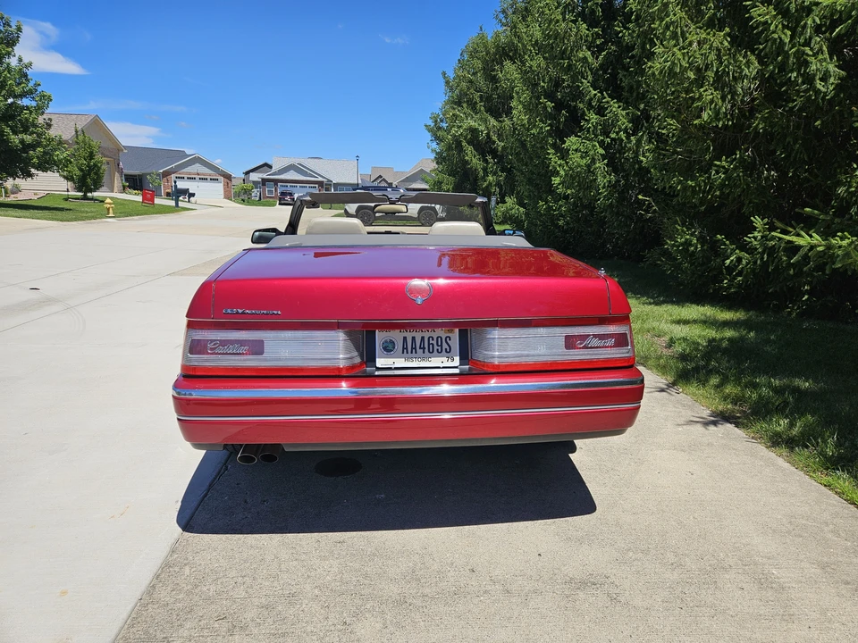 1993 Cadillac Allante - Image 7 of 31