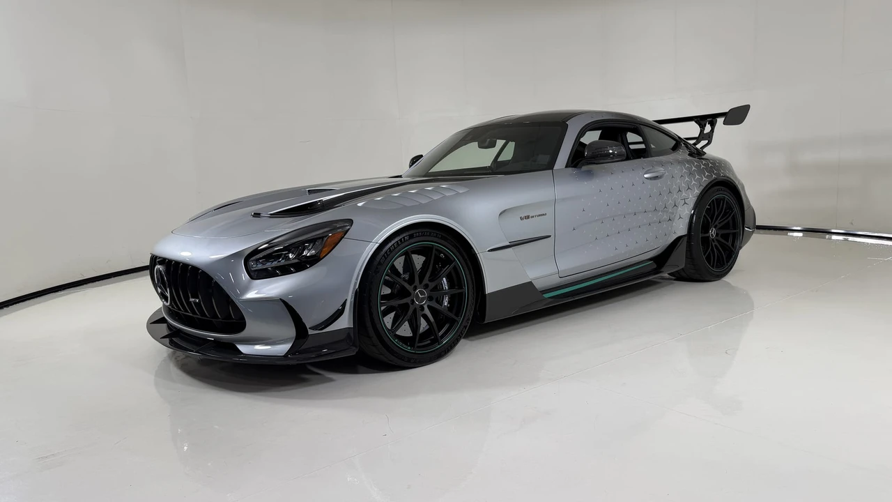 2021 Mercedes-Benz AMG GT Black Series - Image 10 of 31