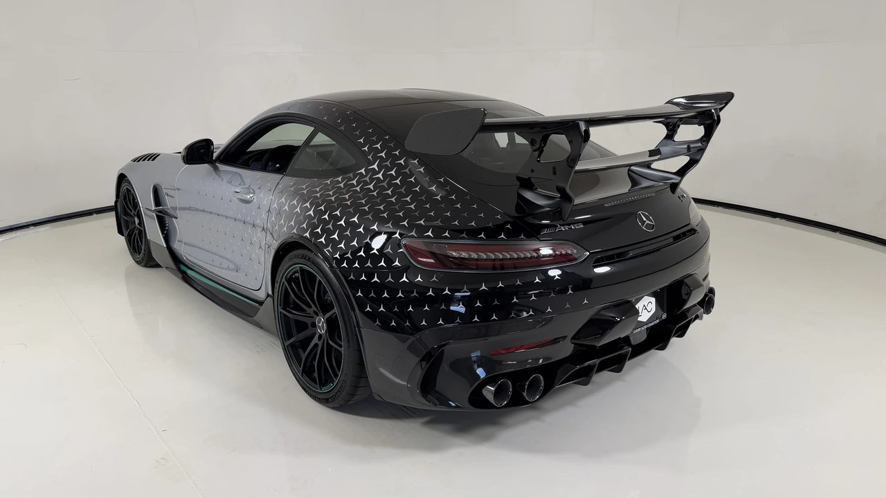 2021 Mercedes-Benz AMG GT Black Series - Image 13 of 31